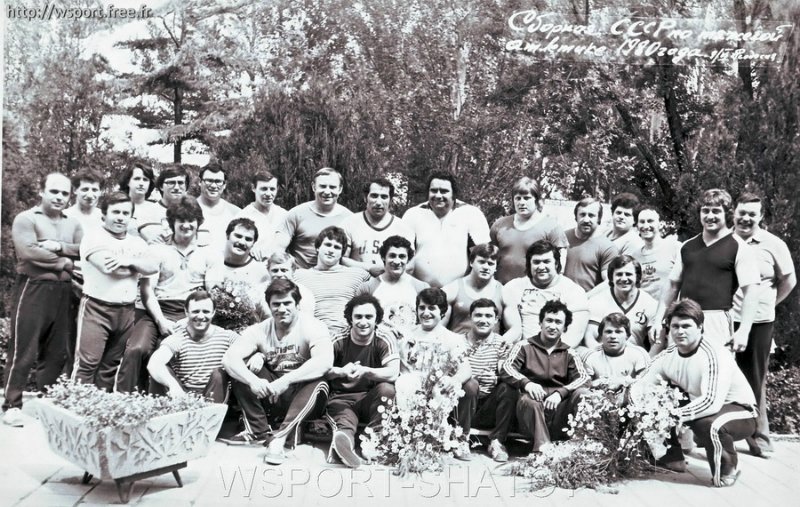 Легендарная команда 1980 года Пятый слева стоит Геннадий Балдин