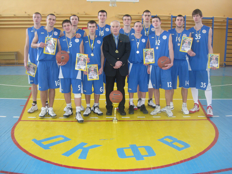 Команда ДКФВ переможець групи баскетбольного турніру в Дніпропетровську 5 січня 2010