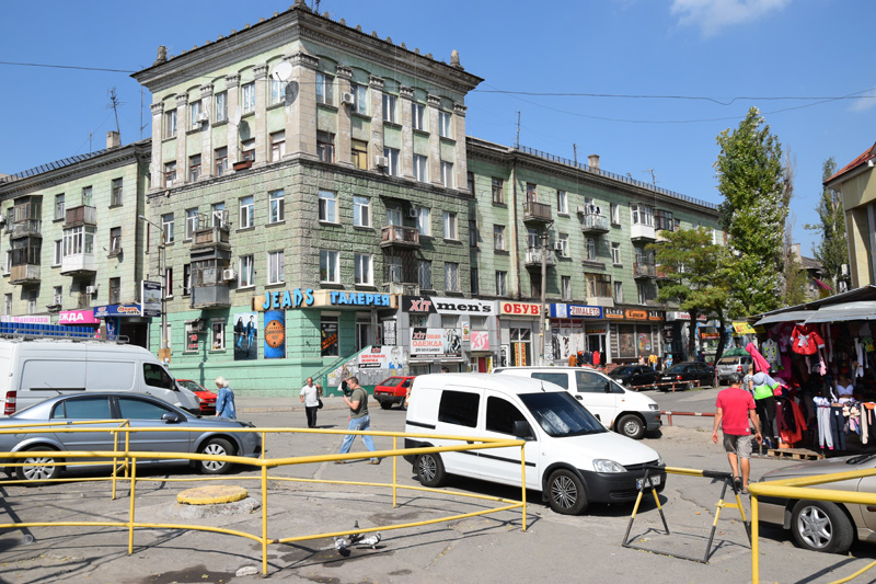 Перехрестя Тагільської і Цегляного провулку